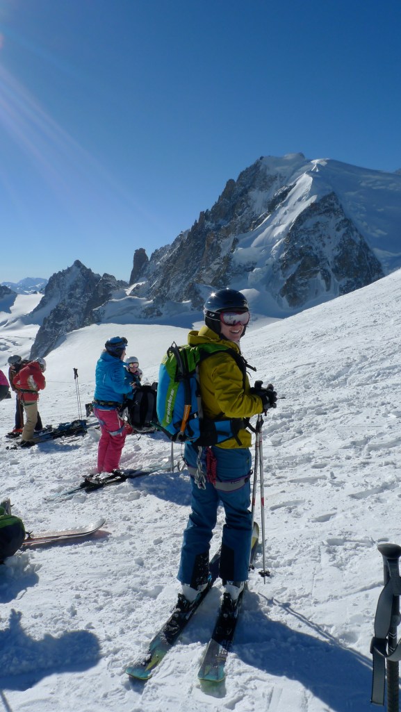 DMM Puma Women's Harness - adjustable elg loops and ice clipper slots make this a great harness for mountaineering.