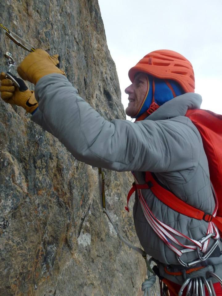 Patagonia Nano-Air Hoody: the stretchiness of the whole thing gave great freedom of movement.