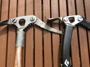 The slightly smaller head still uses the same picks but different accessories at the back.